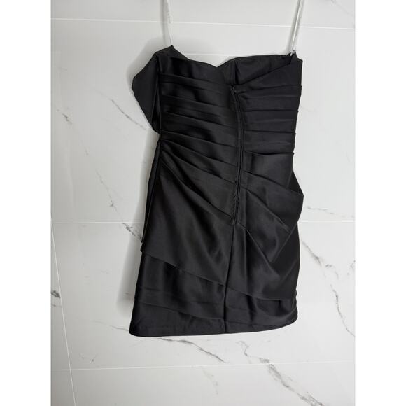 Davids Bridal, Black Mini, Ruched Strapless Cocktail Dress, Size 12 - Picture 5 of 8